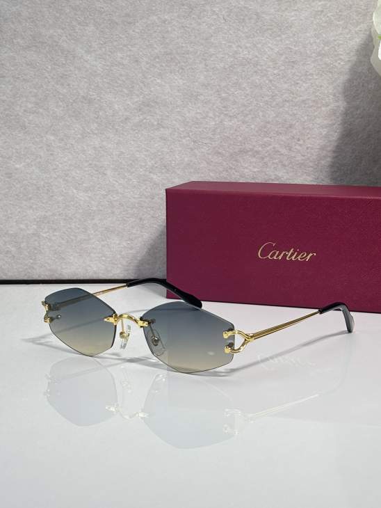 Picture of Cartier Sunglasses _SKUfw79761503fw